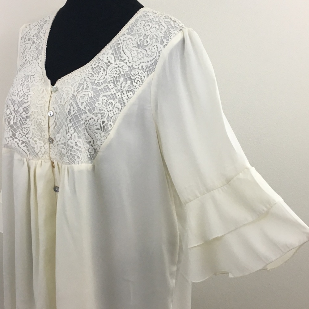 Roaman’s | Lace & Bell Sleeve Blouse - Picture 6 of 11
